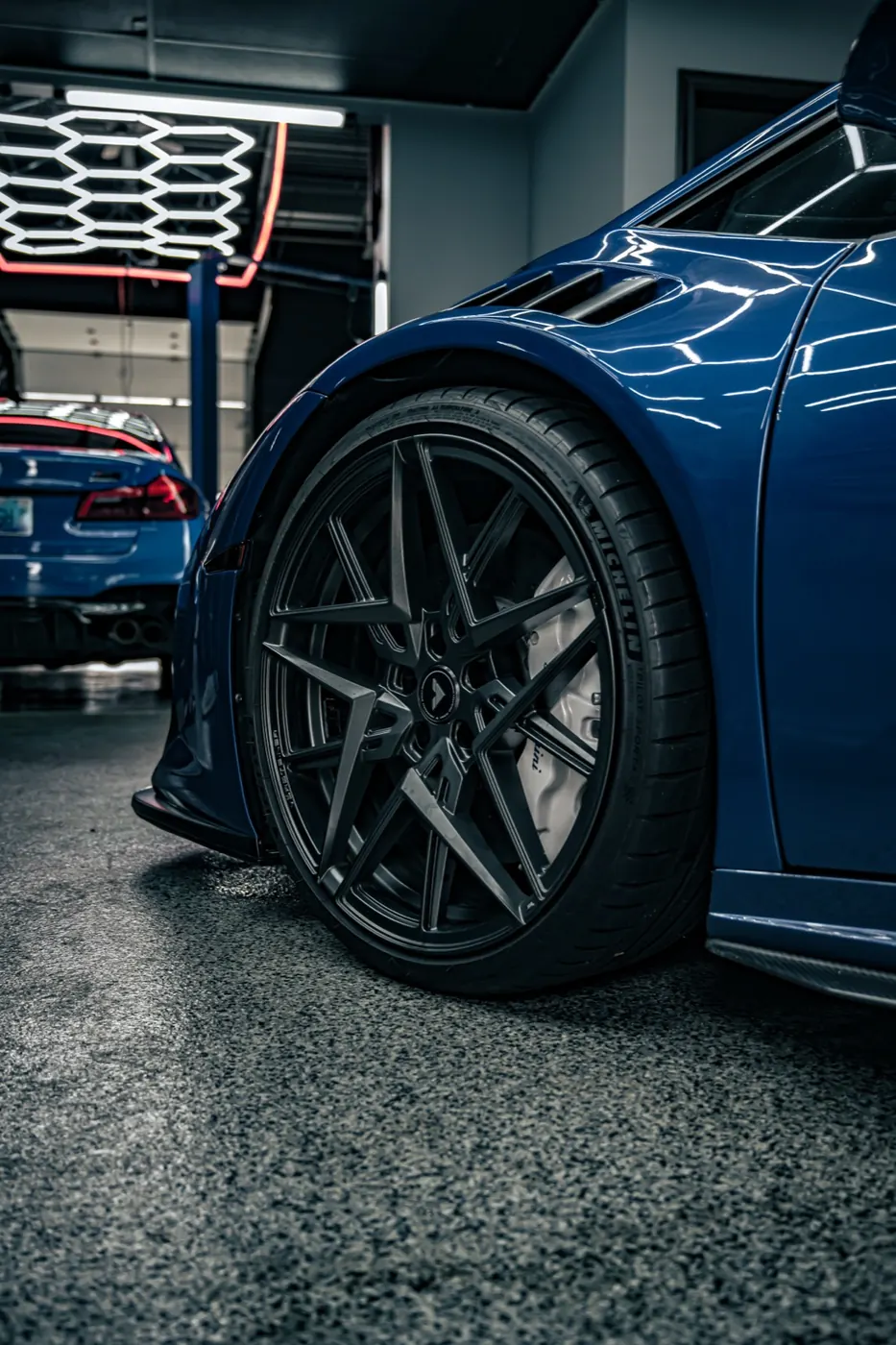 Lamborghini Huracan wheel and fender detail